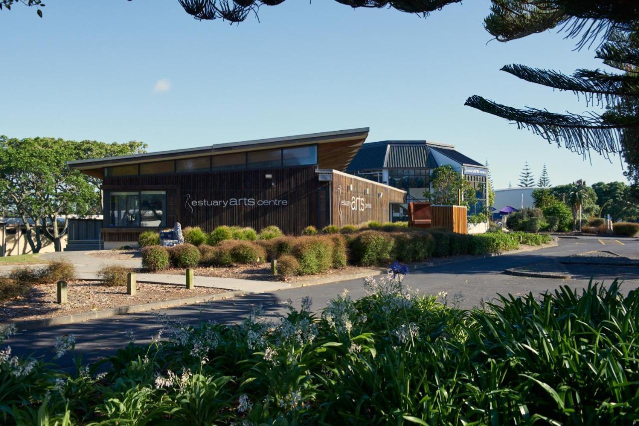 Orewa Kiwi Cabins Екстер'єр фото